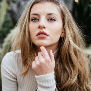 Meet your Posher, Kay